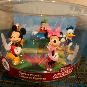 Disney Mickey and Friends Figurine Playset - Red, Pink, Blue